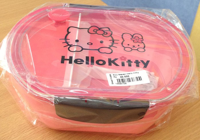 Detail Tempat Makan Hello Kitty Tupperware Nomer 11