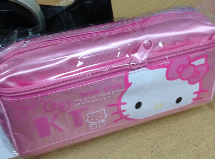 Detail Tempat Pensil Hello Kitty Nomer 34