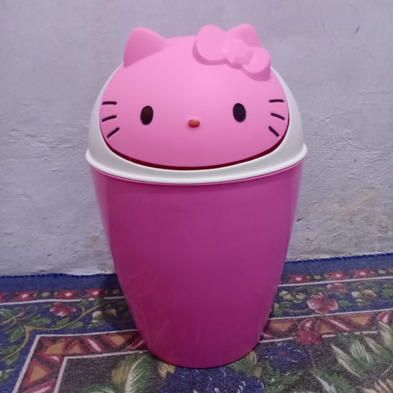 Detail Tempat Sampah Mobil Hello Kitty Nomer 44