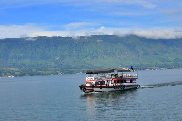 Detail Tenggelam Kapal Di Danau Toba Nomer 27