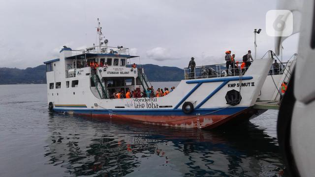 Detail Tenggelam Kapal Di Danau Toba Nomer 32