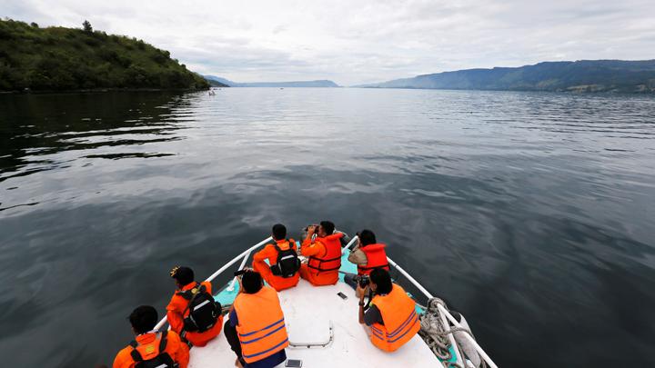 Detail Tenggelam Kapal Di Danau Toba Nomer 49