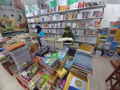 Detail Toko Buku Diskon Togamas Margorejo Kota Sby Jawa Timur Nomer 41