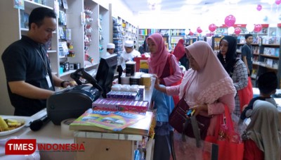 Detail Toko Buku Gresik Nomer 3