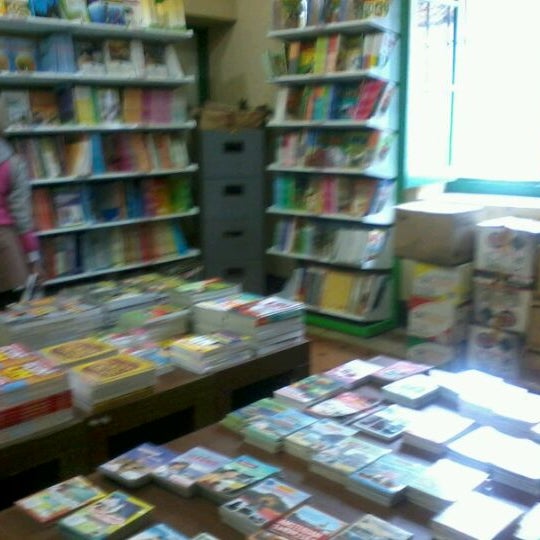 Detail Toko Buku Gresik Nomer 43