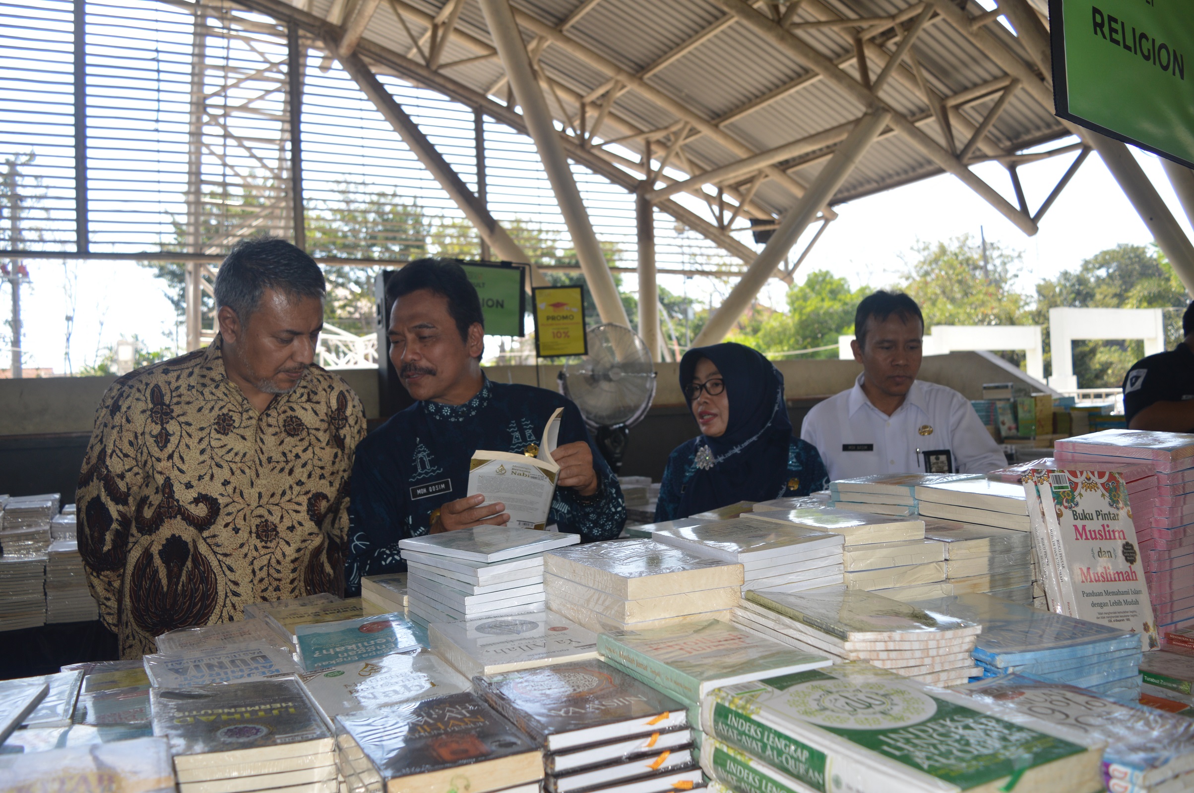 Detail Toko Buku Gresik Nomer 46