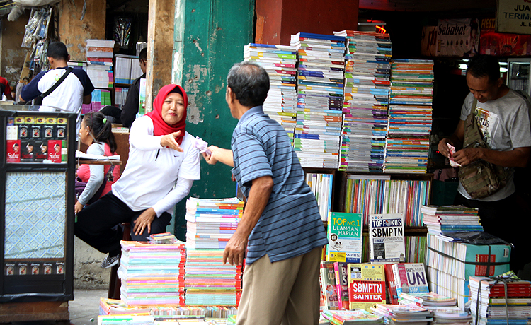 Detail Toko Buku Jatinegara Nomer 2