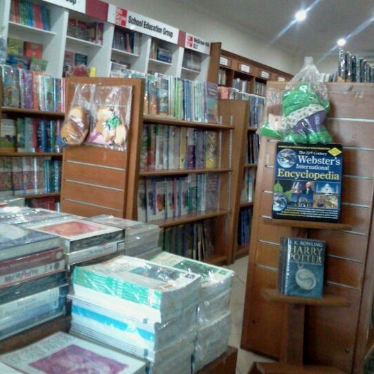 Detail Toko Buku Jatinegara Nomer 10