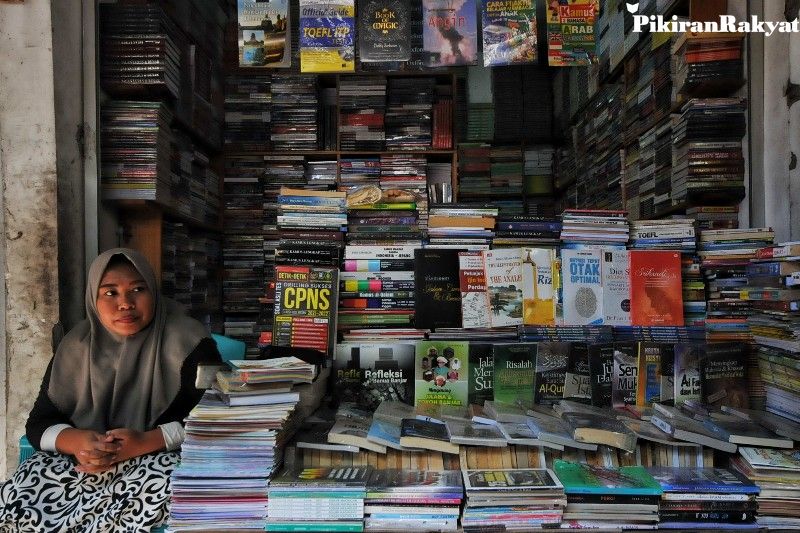 Detail Toko Buku Jatinegara Nomer 30