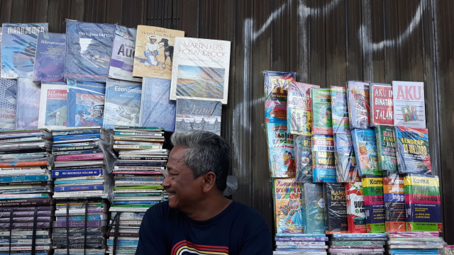 Detail Toko Buku Jatinegara Nomer 38