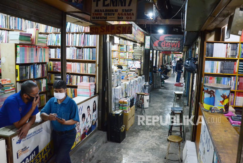 Detail Toko Buku Palasari Bandung Buka Jam Berapa Nomer 19