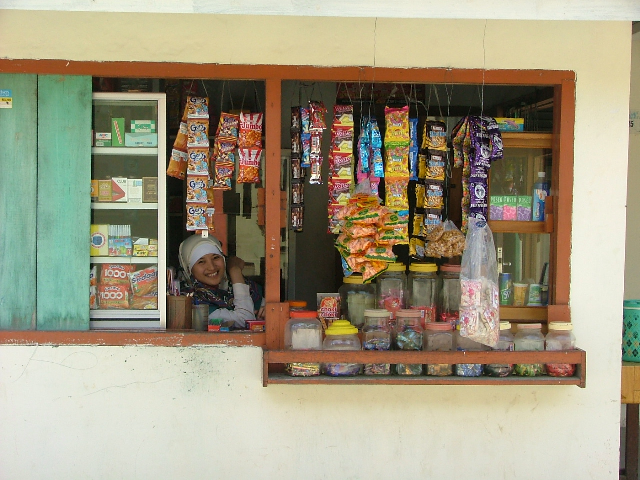 Detail Toko Kecil Depan Rumah Nomer 15