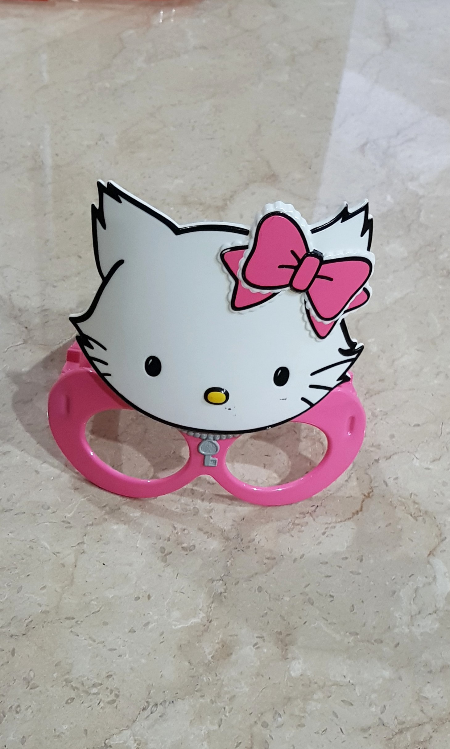 Detail Topeng Hello Kitty Nomer 4
