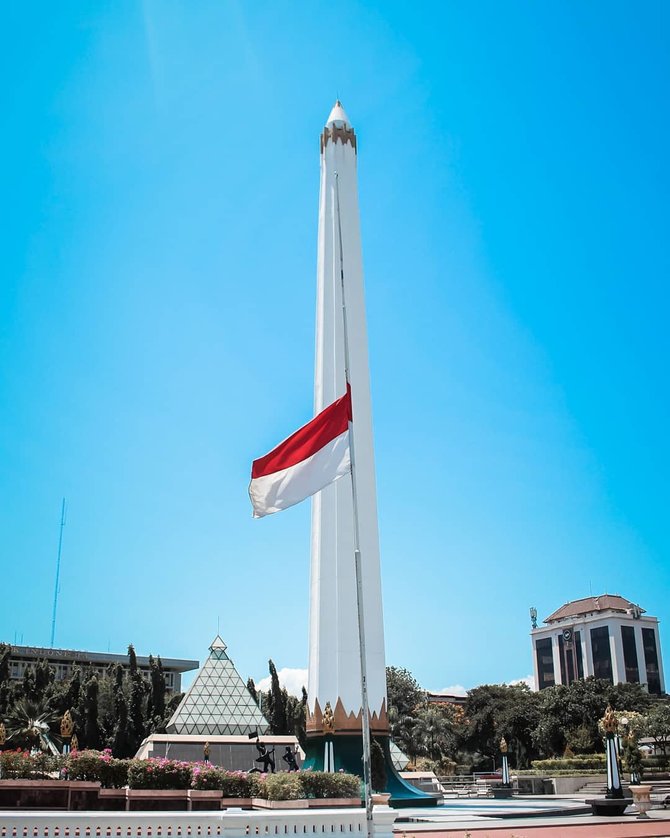 Detail Tugu Pahlawan Vektor Nomer 36