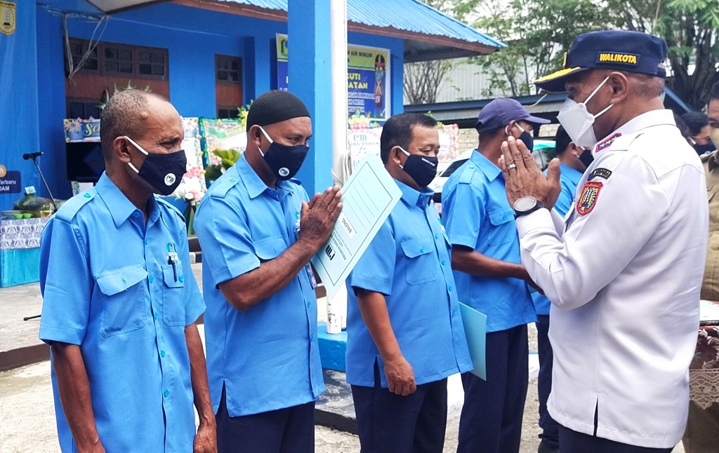 Detail Tukang Ledeng Adalah Nomer 12