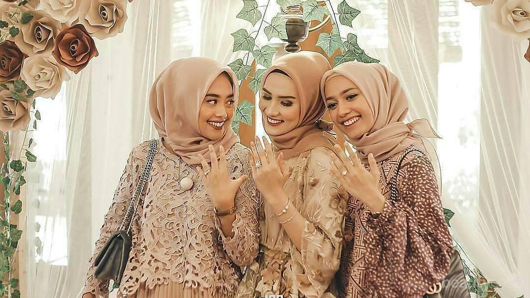 Detail Tutorial Hijab Tunangan Nomer 31