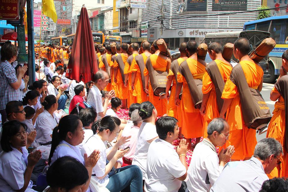 Detail Upacara Keagamaan Agama Buddha Nomer 10