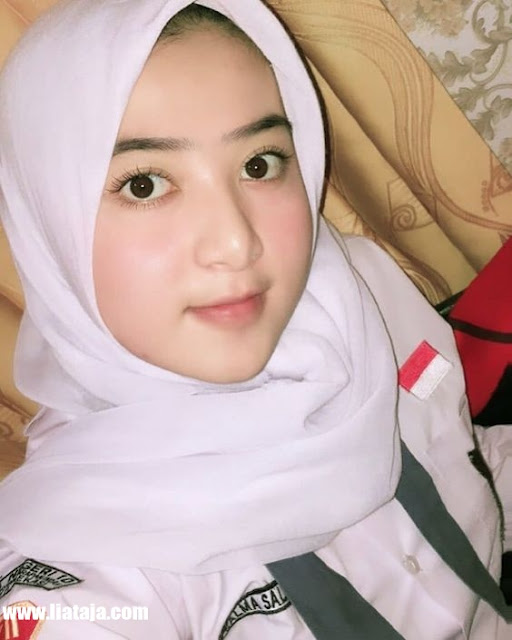 Detail Wanita Cantik Berjilbab Kumpulan Foto Nomer 9