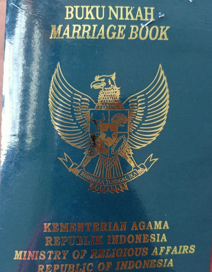 Detail Warna Buku Nikah Istri Nomer 33