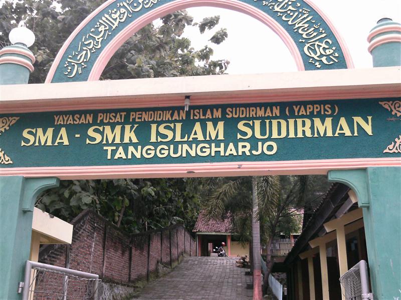 Detail Download Logo Sma Islam Sudirman Tanggungharjo Nomer 16