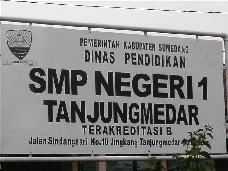 Detail Download Logo Smpn 1 Tanjungmedar Nomer 6