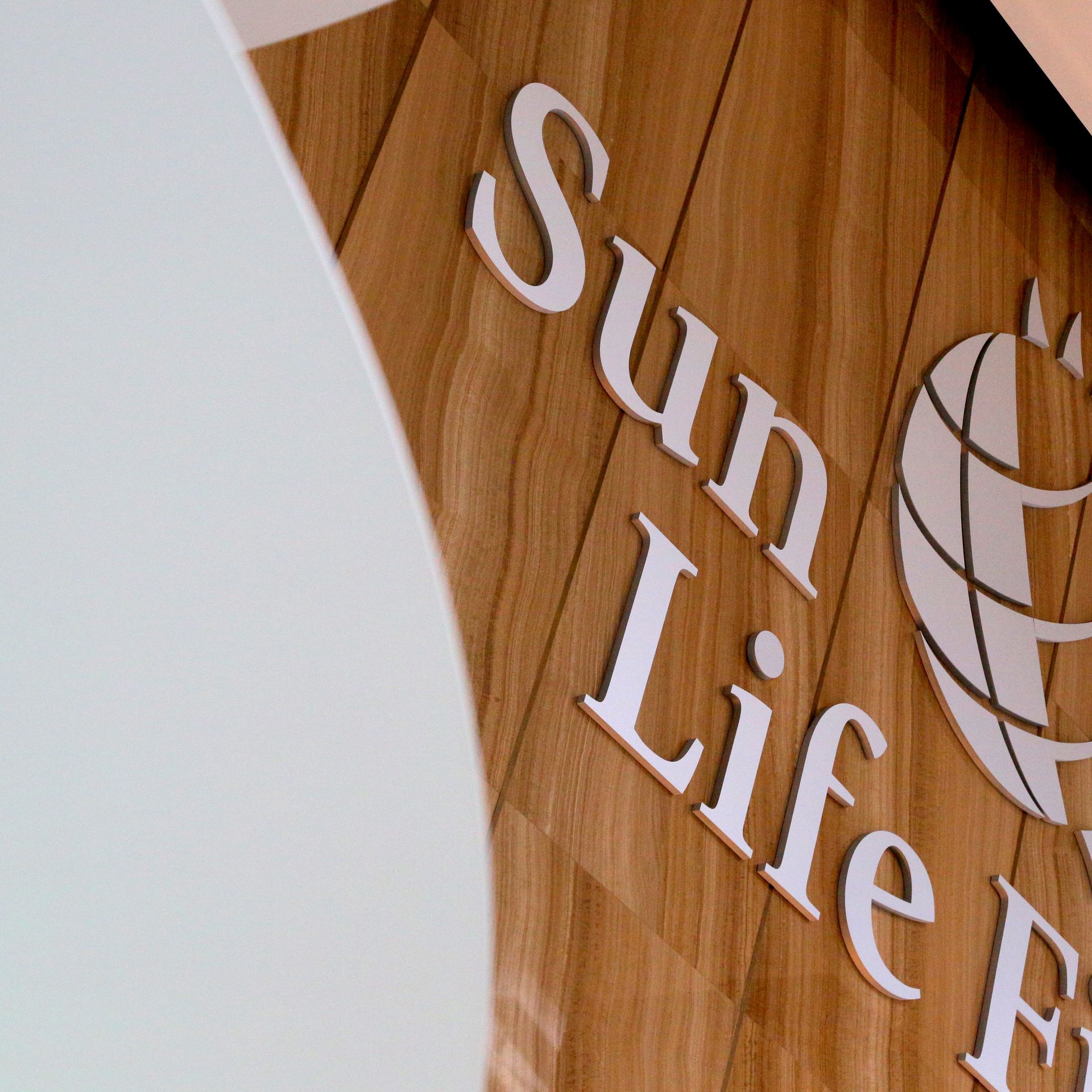 Detail Download Logo Sun Life Financial Indonesia Nomer 14