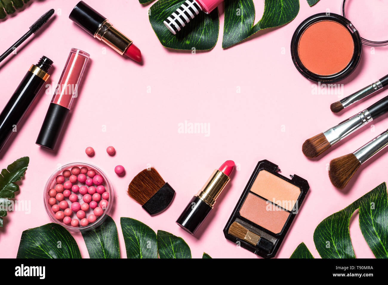 Detail Background Makeup Nomer 45