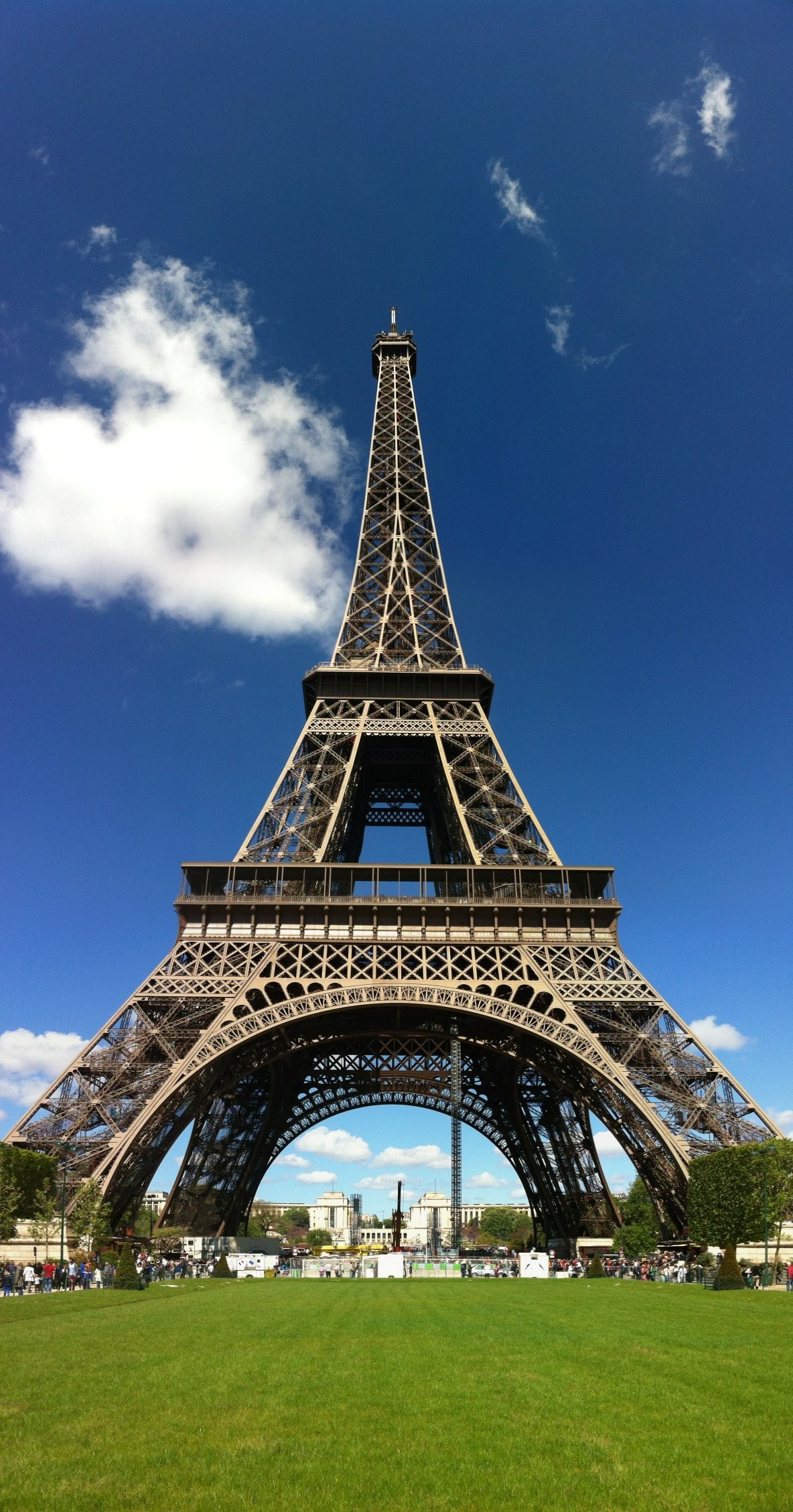 Detail Background Menara Eifel Nomer 34