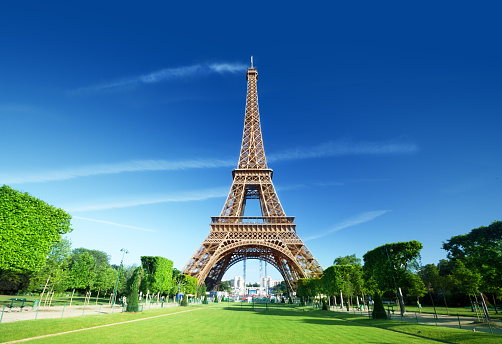 Detail Background Menara Eiffel Nomer 12