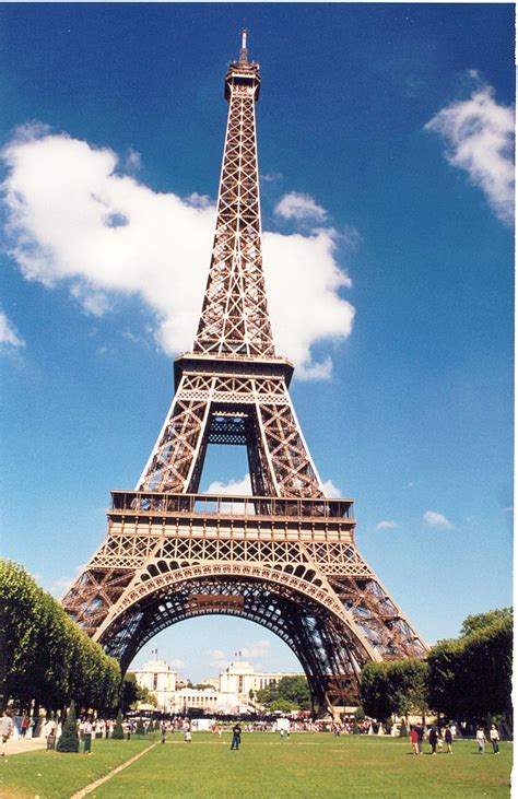 Detail Background Menara Eiffel Hd Nomer 48