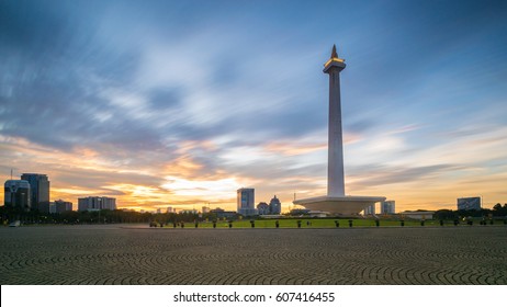 Detail Background Monas Nomer 13