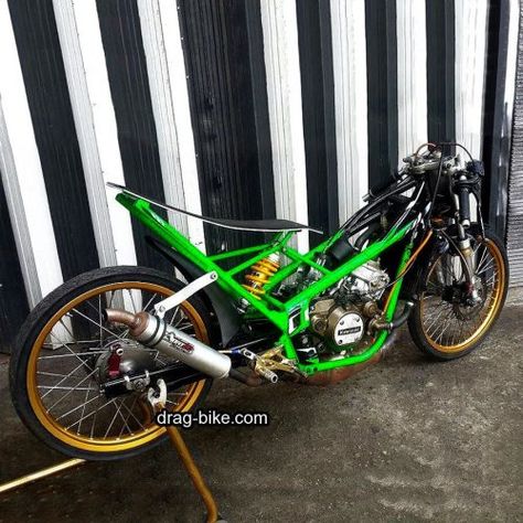 Detail Background Motor Drag Nomer 36