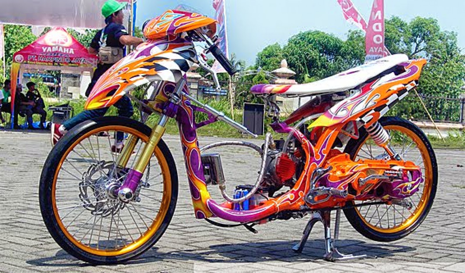 Detail Background Motor Drag Nomer 48