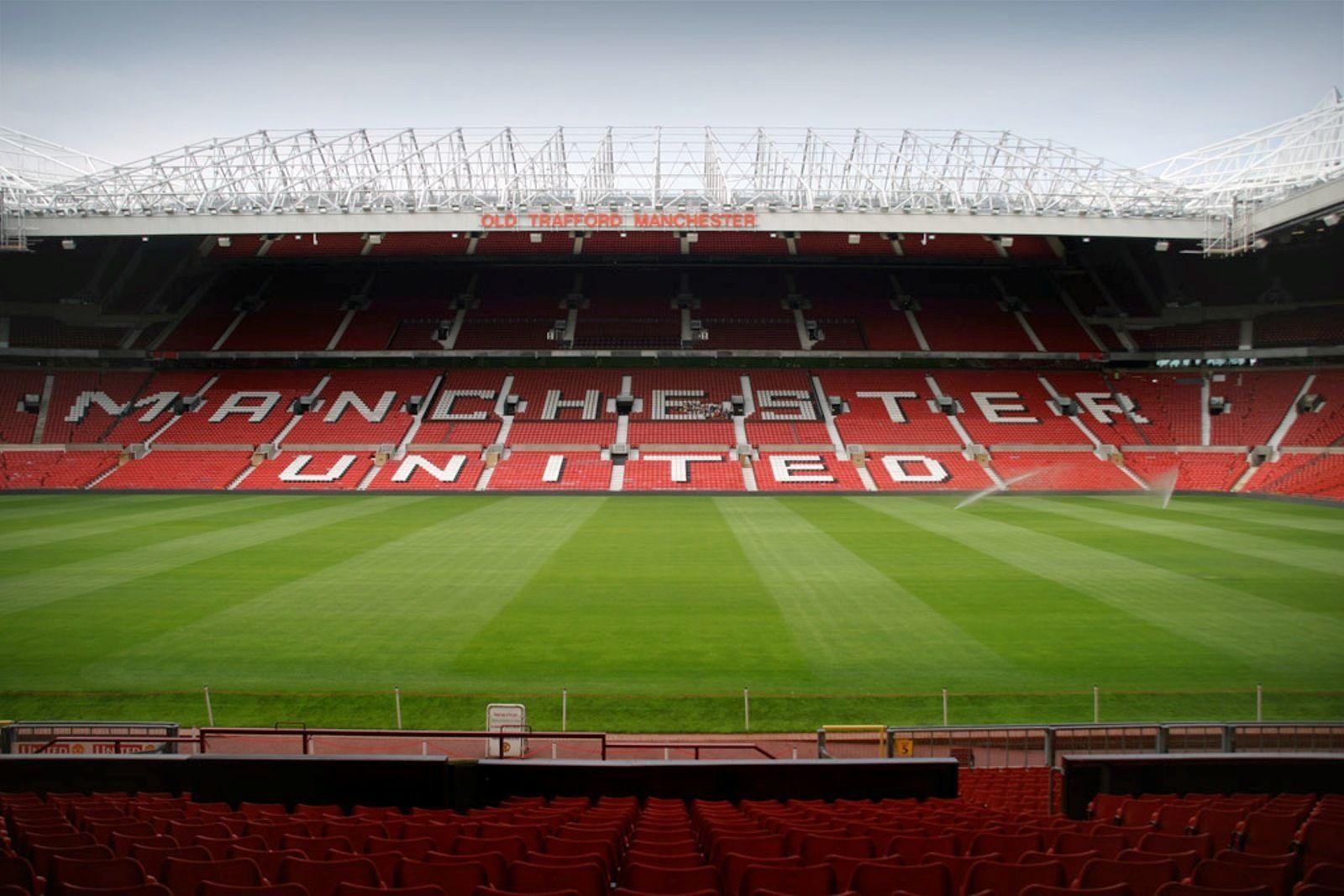 Detail Background Old Trafford Nomer 2