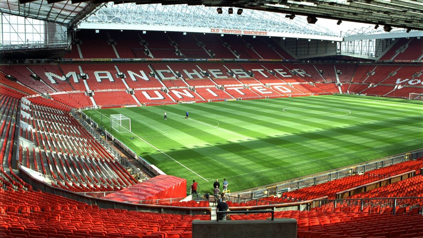 Detail Background Old Trafford Nomer 27