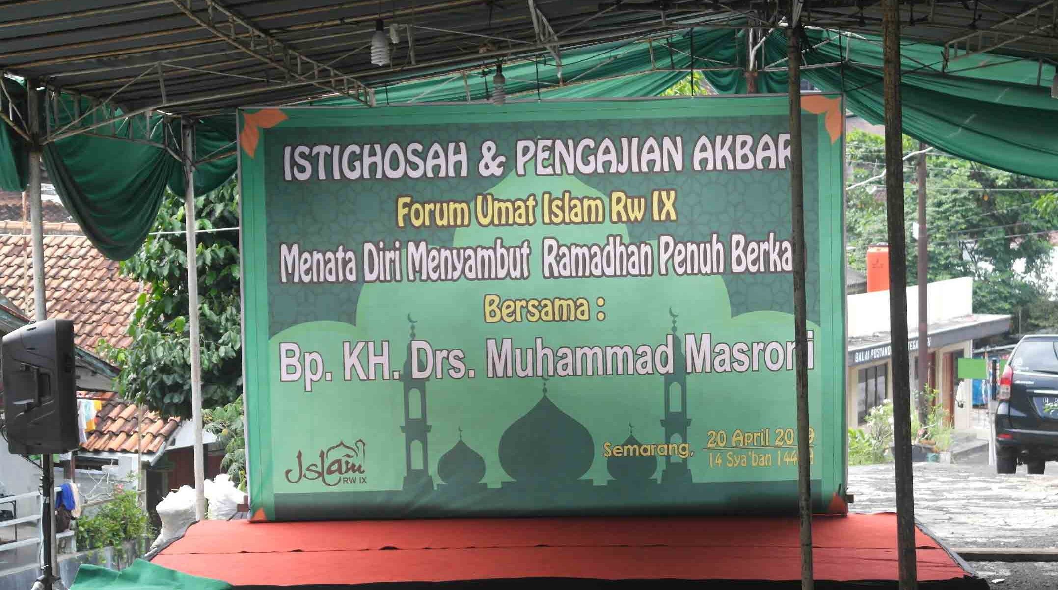 Detail Background Pengajian Umum Nomer 47