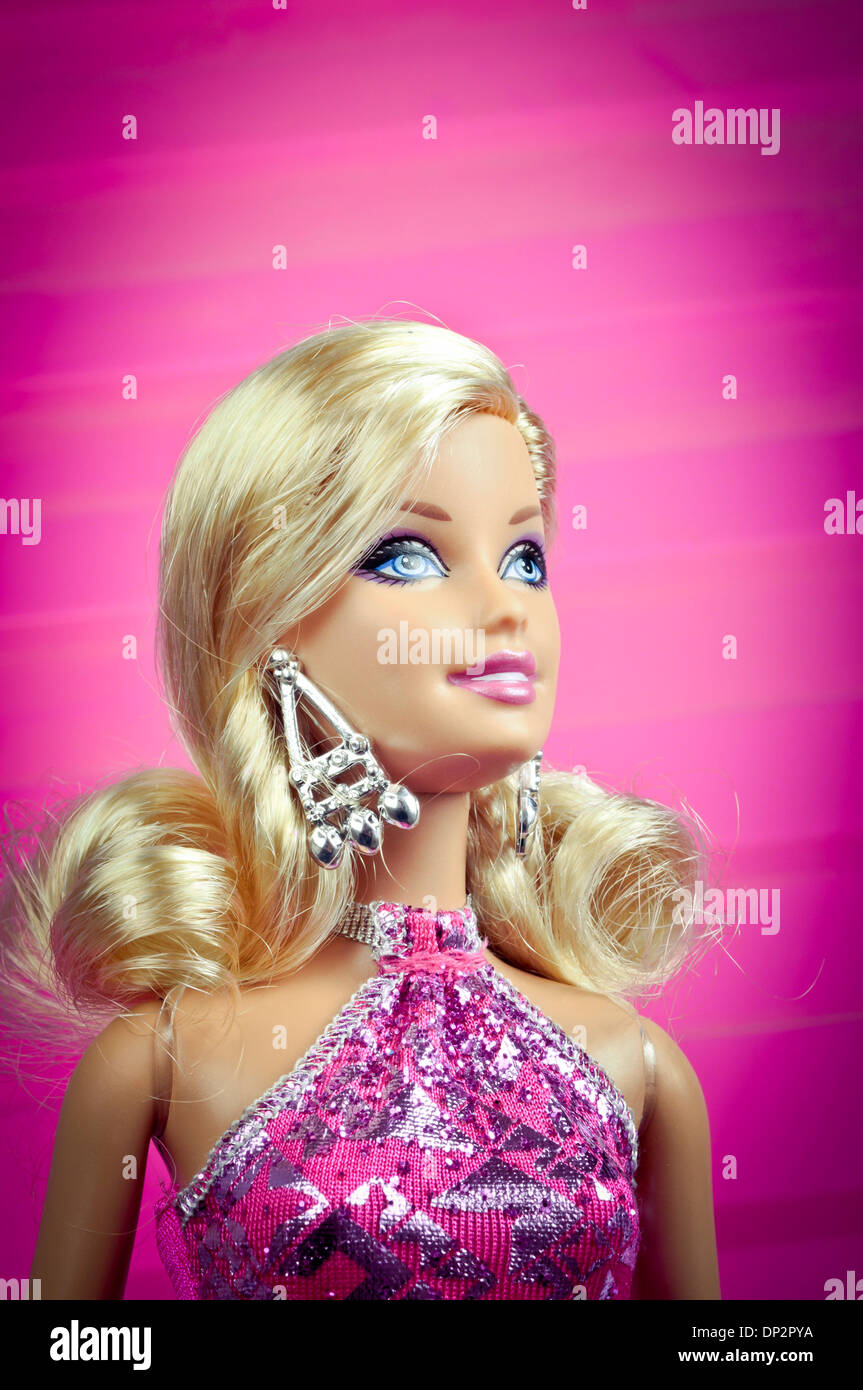 Detail Background Pink Barbie Nomer 29