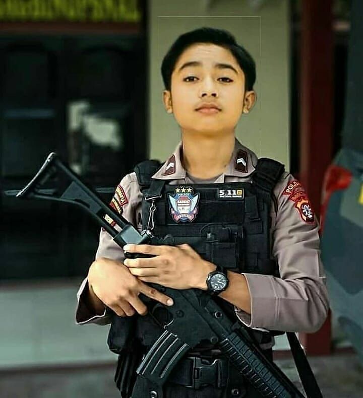 Detail Background Polisi Anak Nomer 57