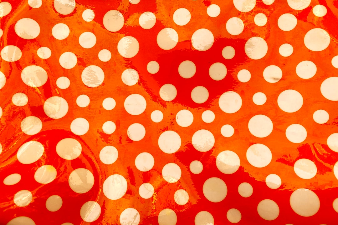 Detail Background Polka Dot Nomer 50