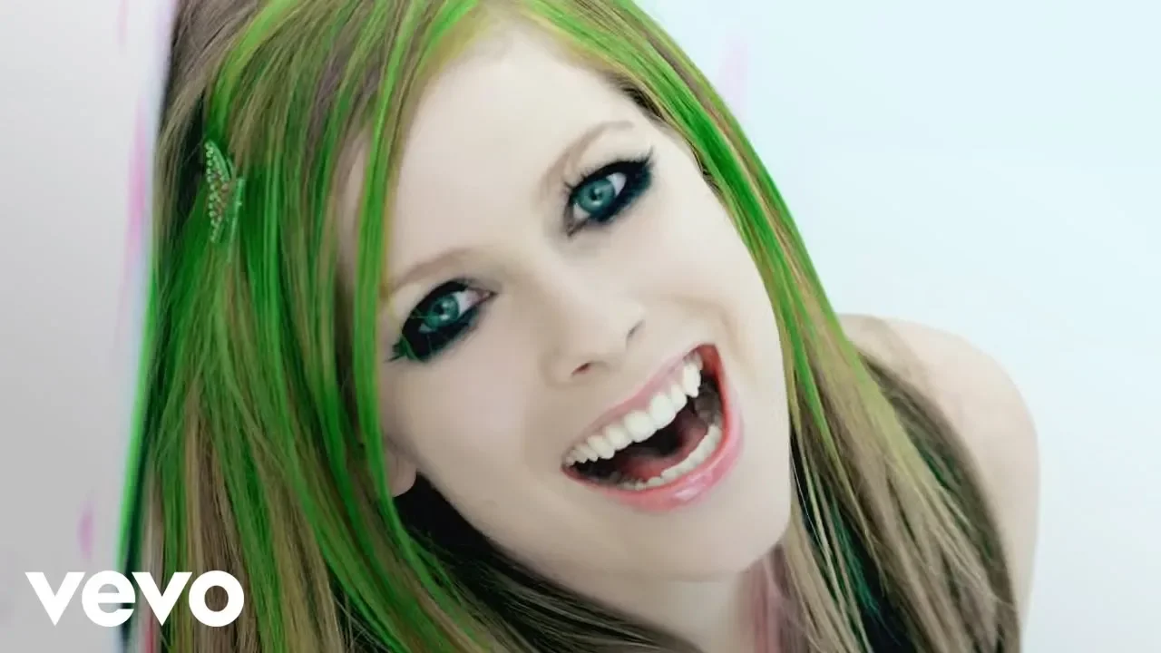 Detail Download Mp3 Avril Lavigne Smile Nomer 3