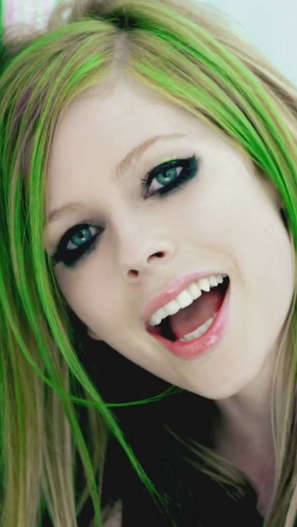 Detail Download Mp3 Avril Lavigne Smile Nomer 9
