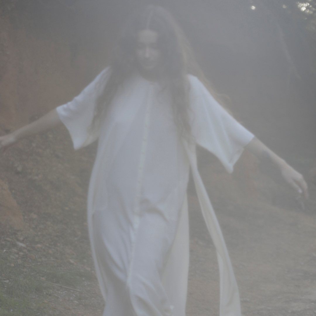 Detail Dp Hantu Bergerak Nomer 44