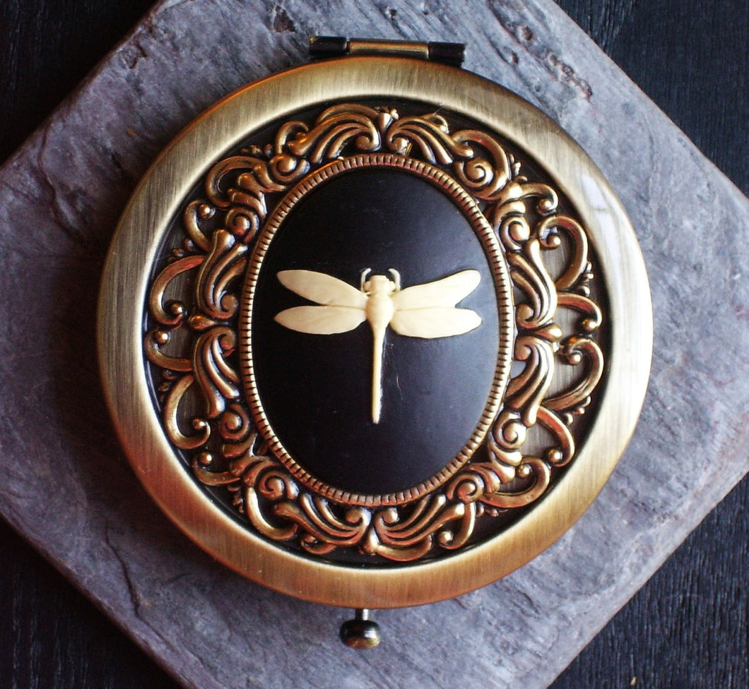 Detail Dragonfly Compact Mirror Nomer 26