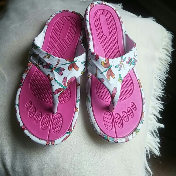 Detail Dragonfly Flip Flops Nomer 27