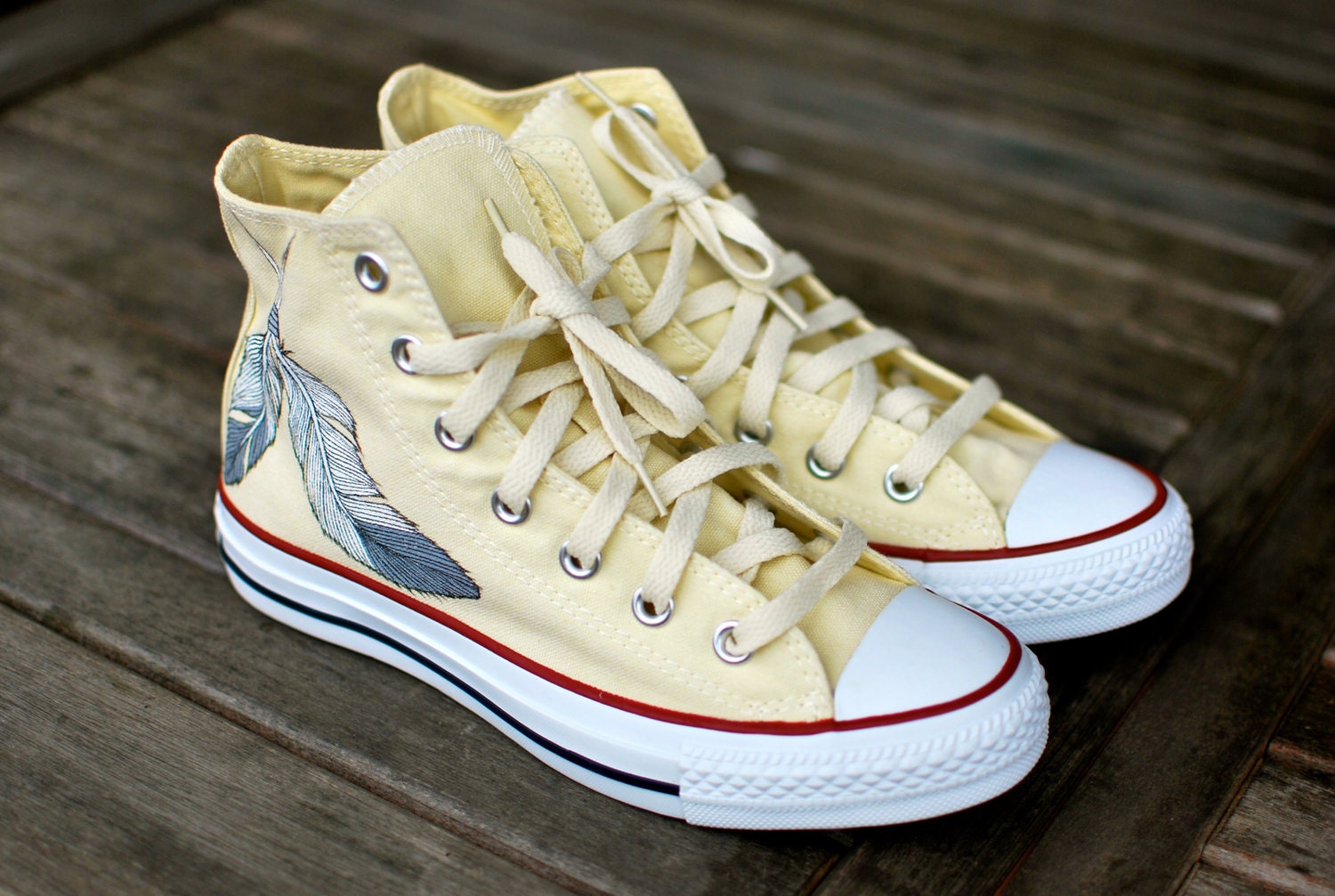 Detail Dreamcatcher Converse Nomer 20