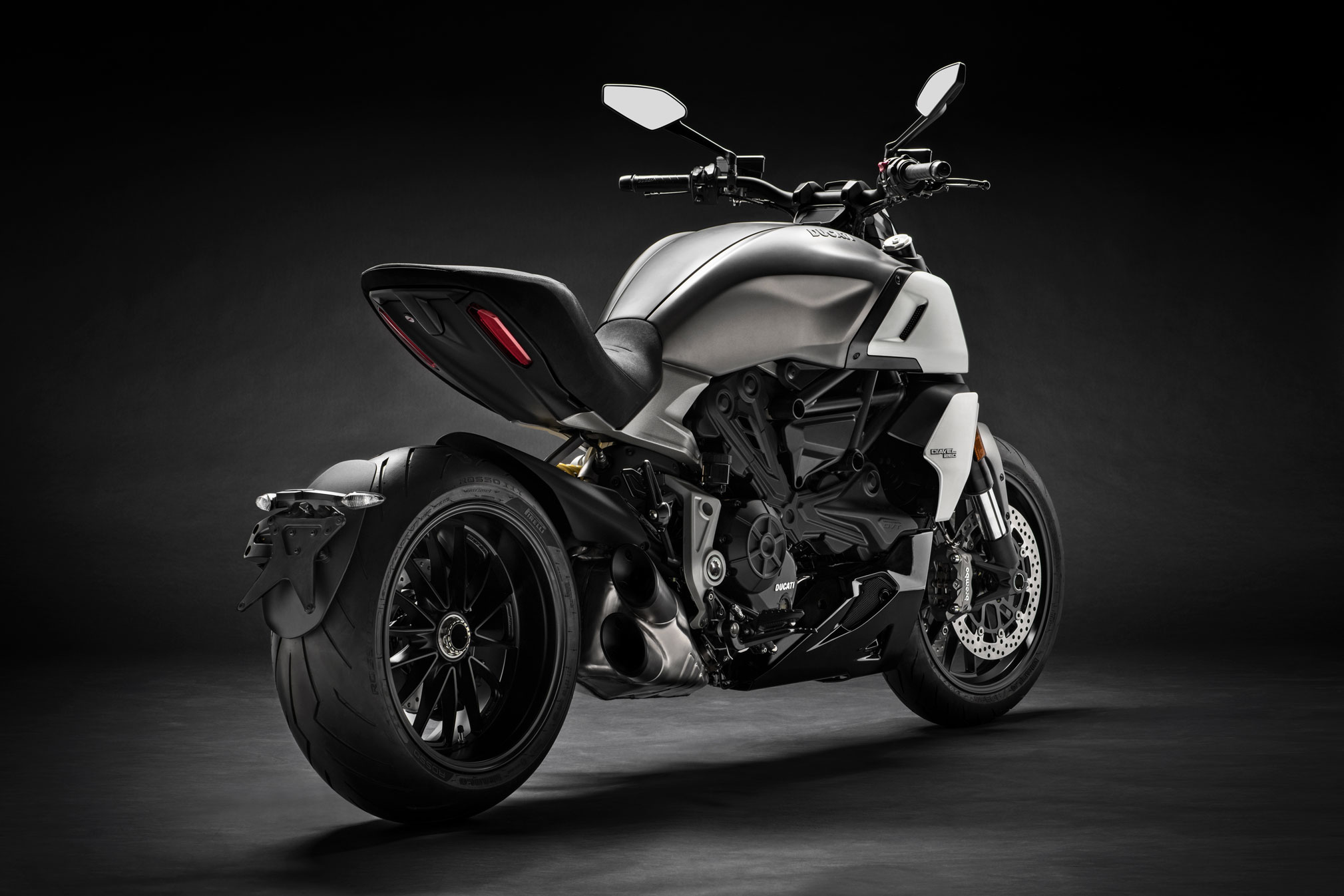 Detail Ducati Diavel Fotos Nomer 23