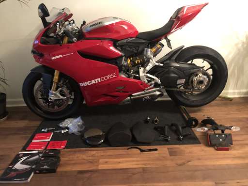 Detail Ducati Superbike 1199 Panigale R Nomer 36