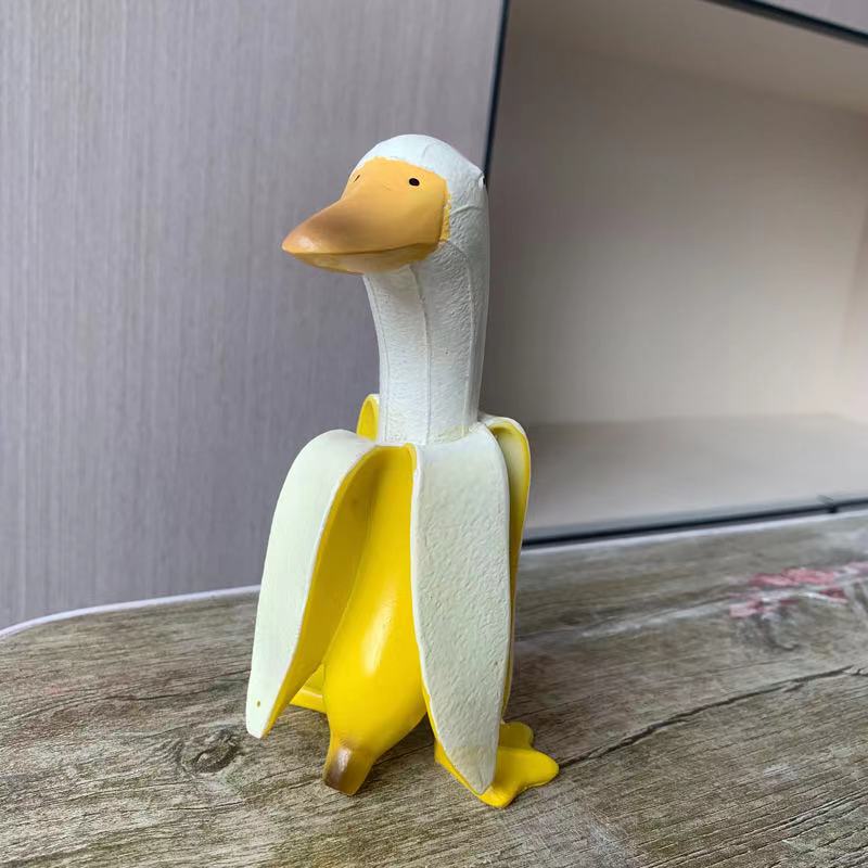 Detail Duck Banana Statue Nomer 55