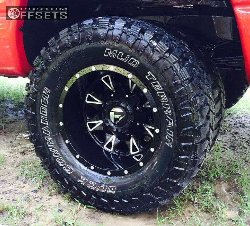 Detail Duck Commander Mud Tire Nomer 48