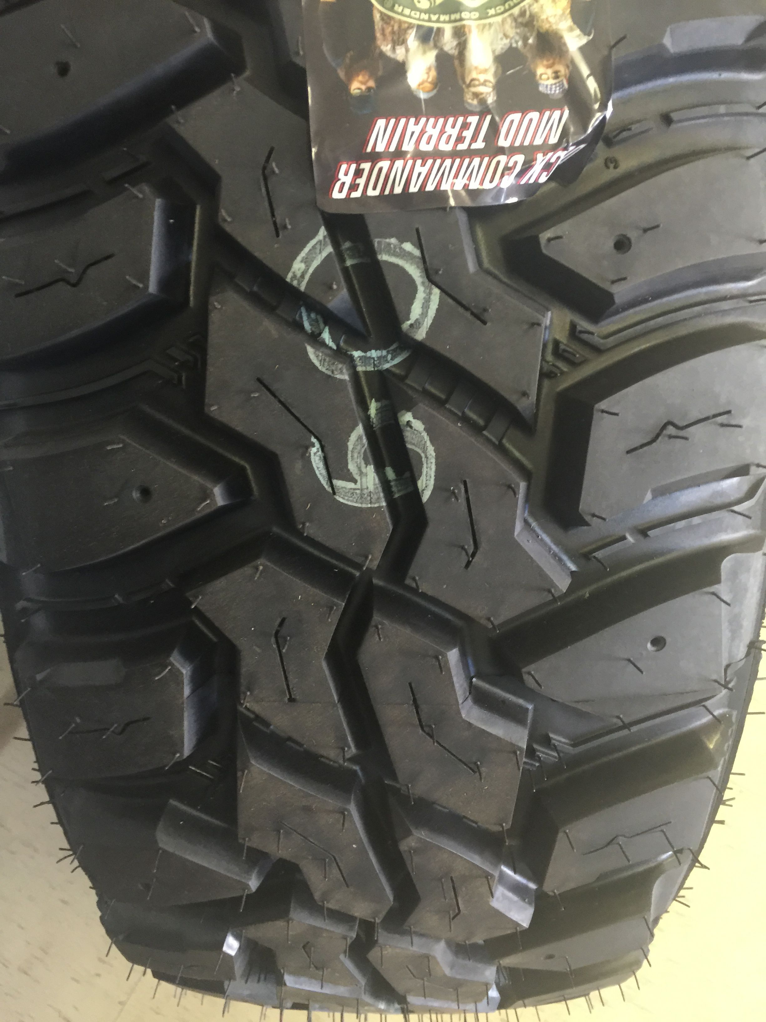 Detail Duck Commander Mud Tires Nomer 34